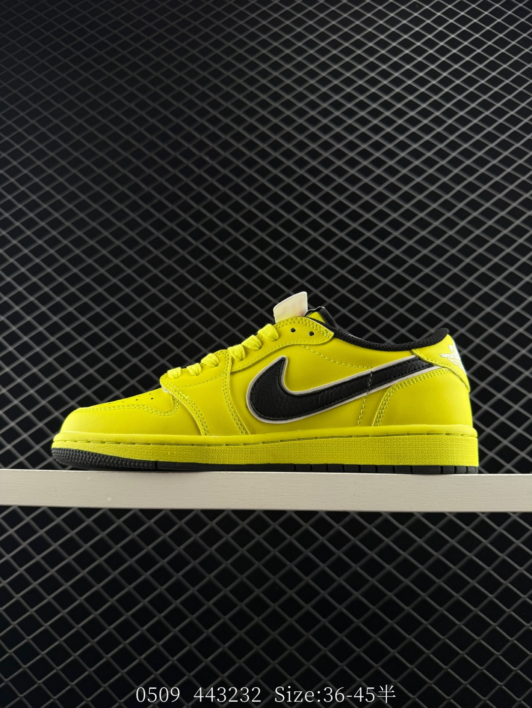 Travis Scott x Air Jordan 1 ” Reverse Mocha “